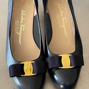 Salvatore Ferragamo Bow Flats